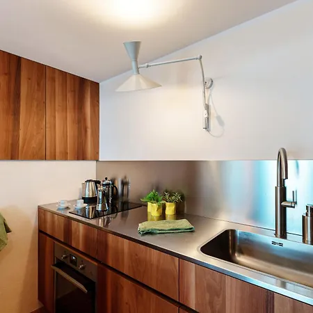 Cool - By Myhomeincomo Apartman